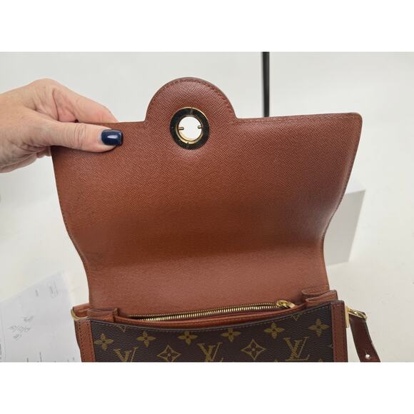 Louis Vuitton Rare Vintage Raspail Monogram Shoulder Bag - Picture 14 of 16